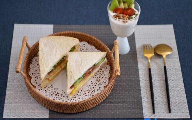 Floral Hotel·Hongcun Qimanli Hotel (Xiuli Branch)