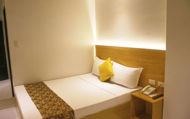 LuxeLite Suites Pasay