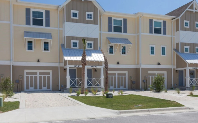 The Beach House - Townhomes at Lost Key