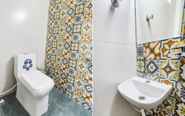 Fabhotel Seri