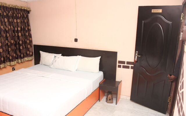 Double One Suites & Lodge
