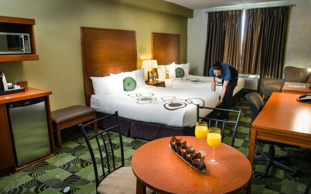 Deerfoot Inn & Casino