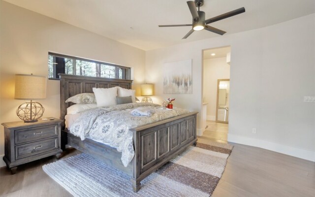 Flag Golf 3 Bedroom Home