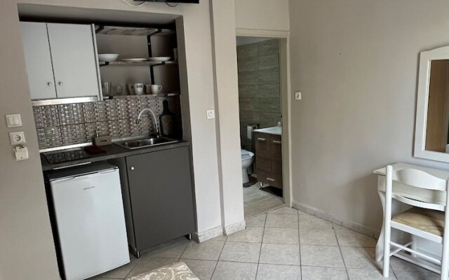 Room in Studio - Beautiful Room in Limenaria, Only Five Minutes Away From Center