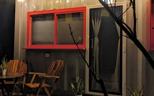 Tuk Tuk Gilhari Noida