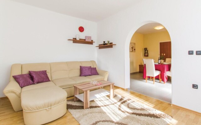Amazing Home in Labin With Wifi and 2 Bedrooms