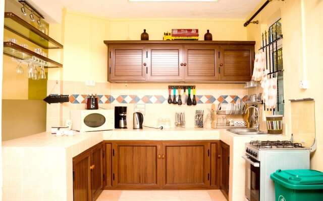 Apartment With 2 Bedrooms in Pereybere, With Pool Access, Enclosed Gar