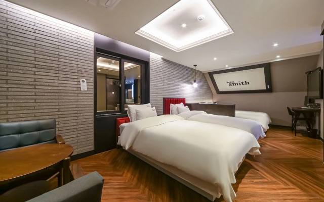 Busan Daeyeondong Hotel Smith