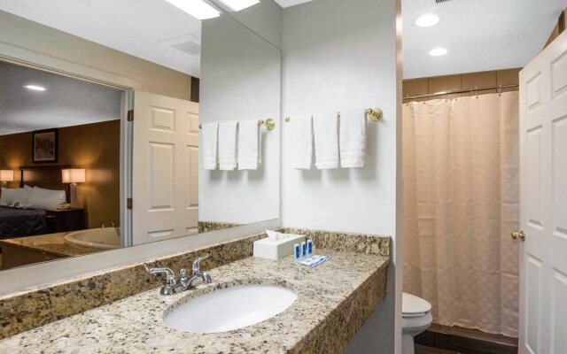 Rodeway Inn Lyons - La Grange