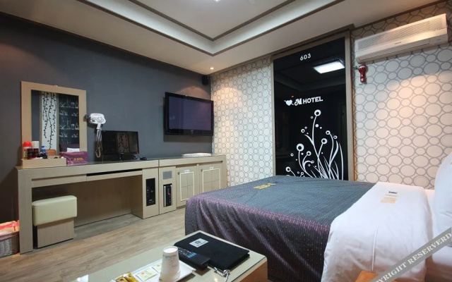 M Motel Gimpo