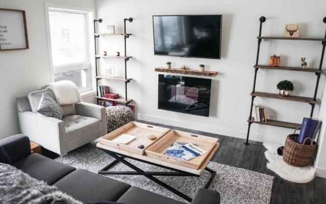 The Revy Den by Revelstoke Vacations