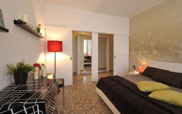 Venice Garden View Apartments