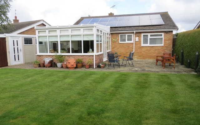 Tabusintac......lovely 2 Bedroom Bungalow