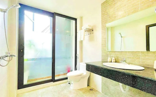 Bai Chay Panda Hotel