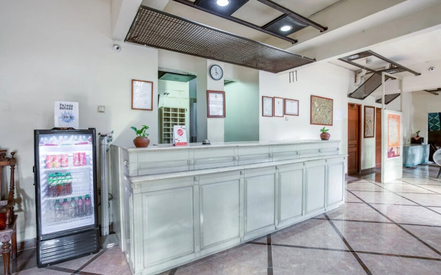 OYO 3819 Hotel Winotosastro