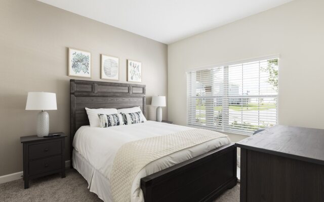 Champions Gate-ru1082