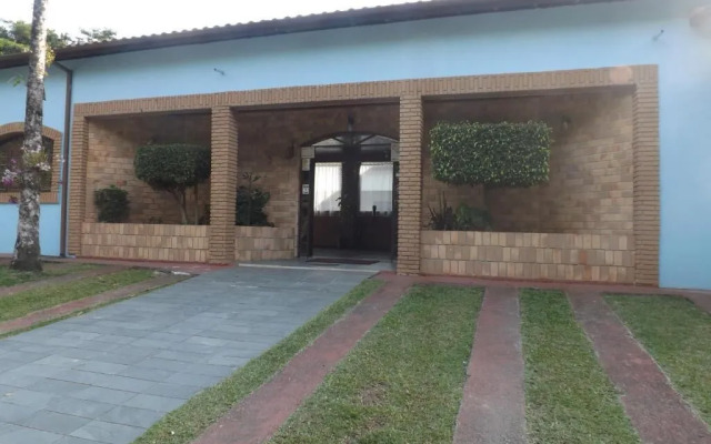 Francis Hotel Pousada