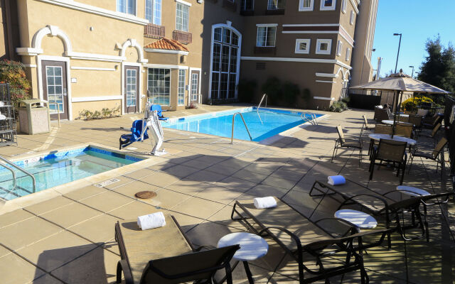 Staybridge Suites Silicon Valley by IHG