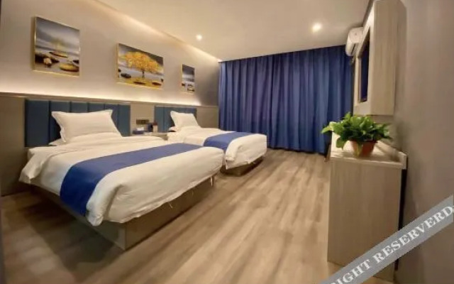 Wenshui Qianyue Hotel