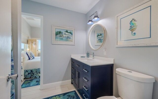 Flamingo Bay 4 Bedroom Home by RedAwning