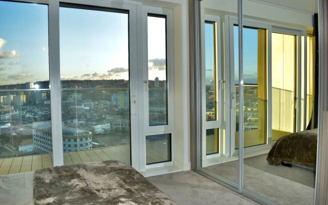 Royal Arsenal Riverside - Sleeps 4