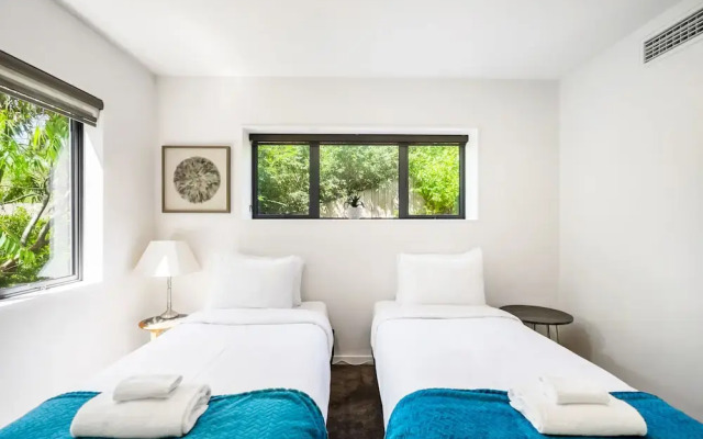 The Perfect Spacious 2BR Getaway-Netflix