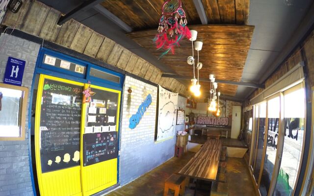 Santiago Guesthouse Seongsan - Hostel