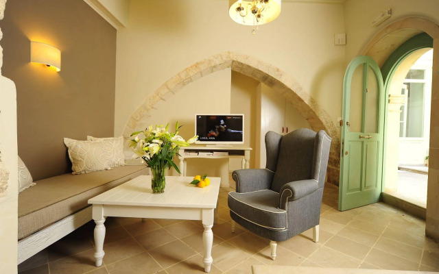 Mythos Suites Boutique Hotel