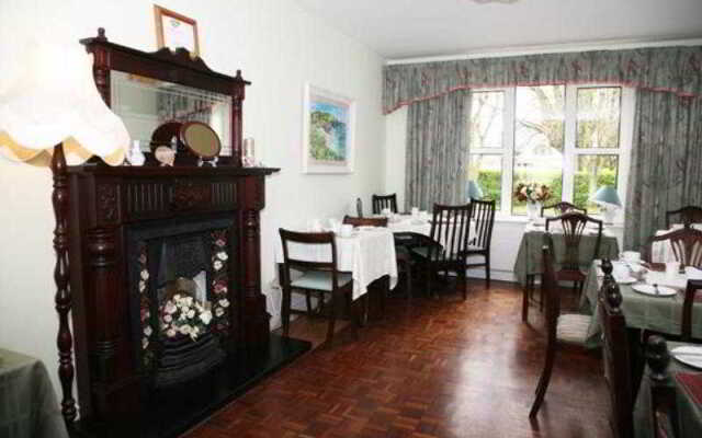 Macliam Lodge Guesthouse