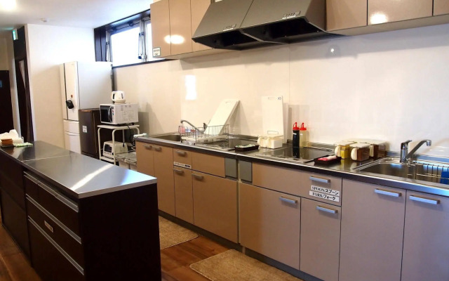 Khaosan Chitose Family Hostel