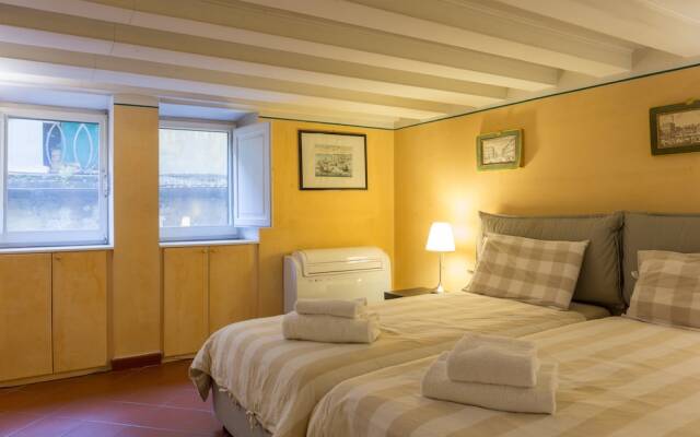 Lungarno Guicciardini House