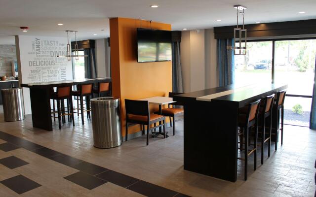 Best Western Plus Bowling Green