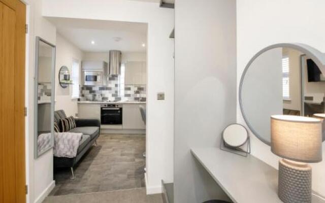 York Luxury Properties - Travel Accommodation