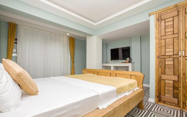 Dimora Boemo Hotel
