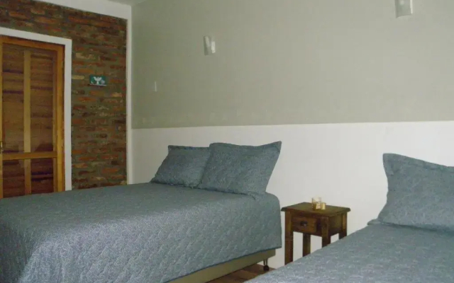 Pousada Costa do Mar - Hotel in カンポス・ド・ジョルドン - Photo 3