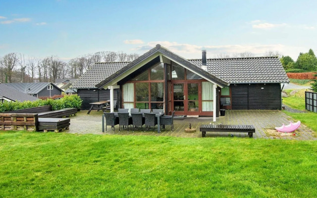 8 Person Holiday Home in Aabenraa