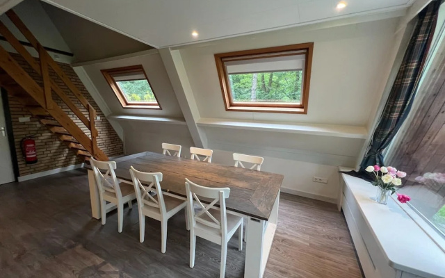 Charming Holiday Home With Wifi