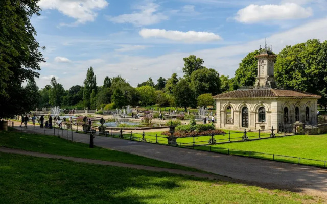 Upper Berkeley Hotel