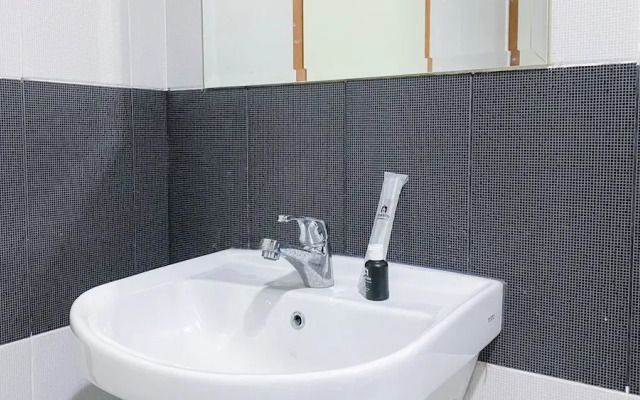Homey And Minimalist 1Br Cinere Bellevue Suites Apartment