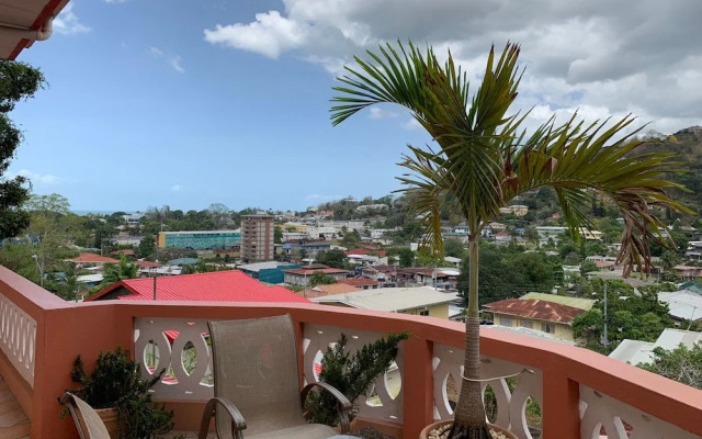 Carolyn's View Guest House