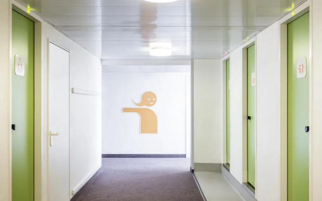 hotelF1 Niort St Maixent