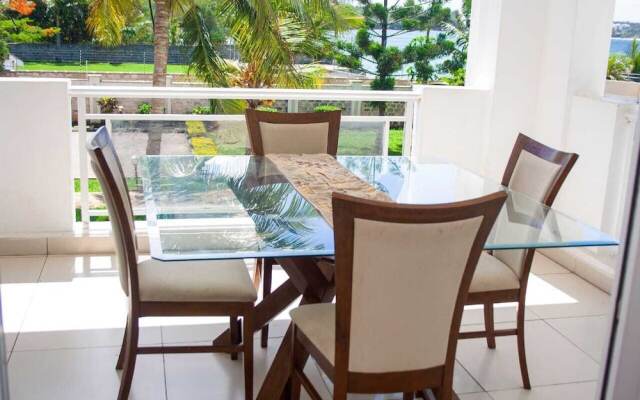 Stay.Plus Almasi Beachfront Apartments