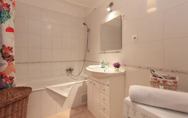 Town Hall Apart-hotel