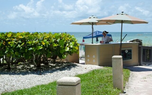 Vanderbilt Beach And Harbour Club