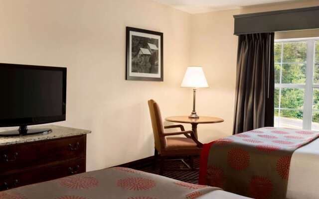 Ramada by Wyndham Pigeon Forge North