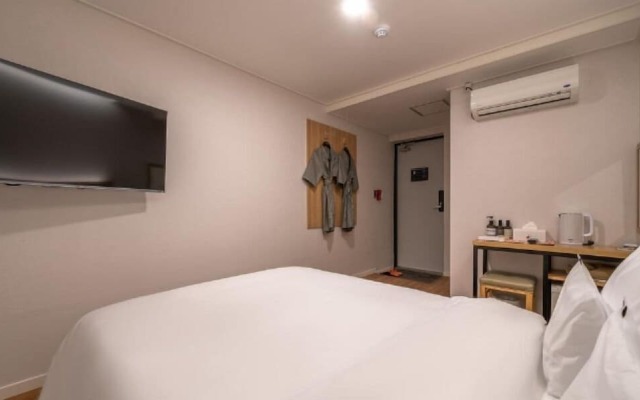 Haeundae Dongbeck Hotel