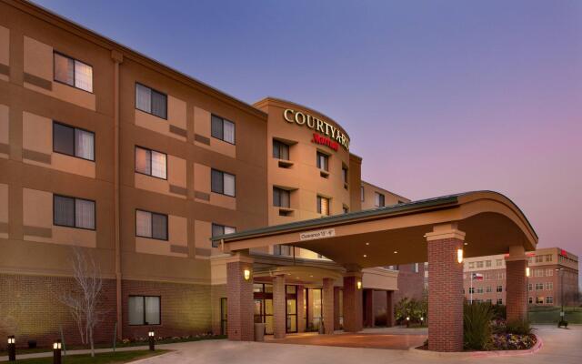 Courtyard Marriott Denton