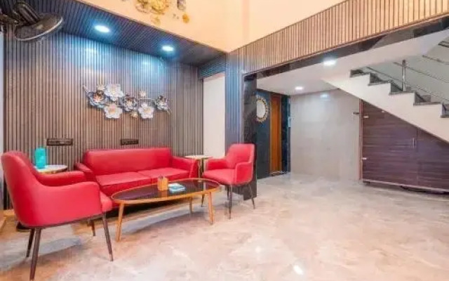 Hotel Center City by OYO Rooms