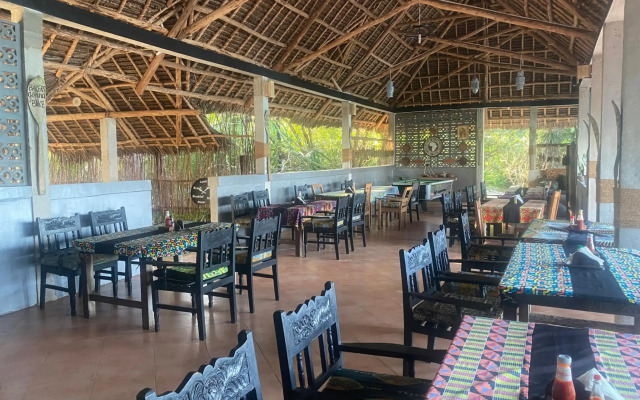 Mbuyuni Beach Village - Bungalows