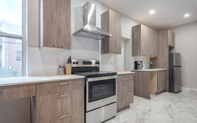 Beautiful 5BR in the HEART of Mile-End
